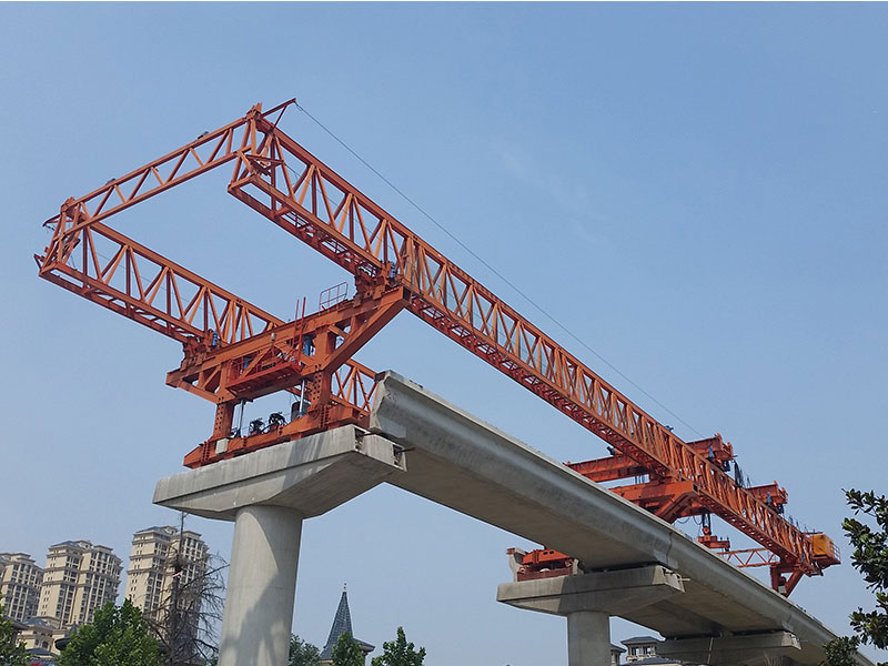 32-250輕軌U梁架橋機